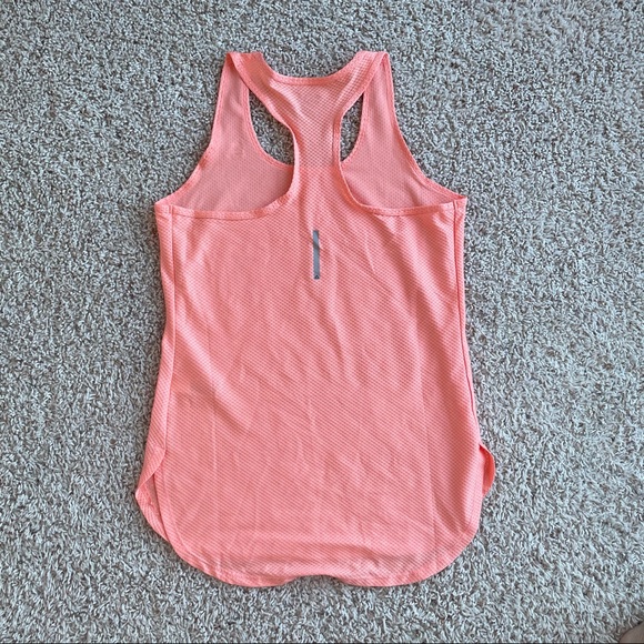 Reebok Tank - Picture 3 of 3